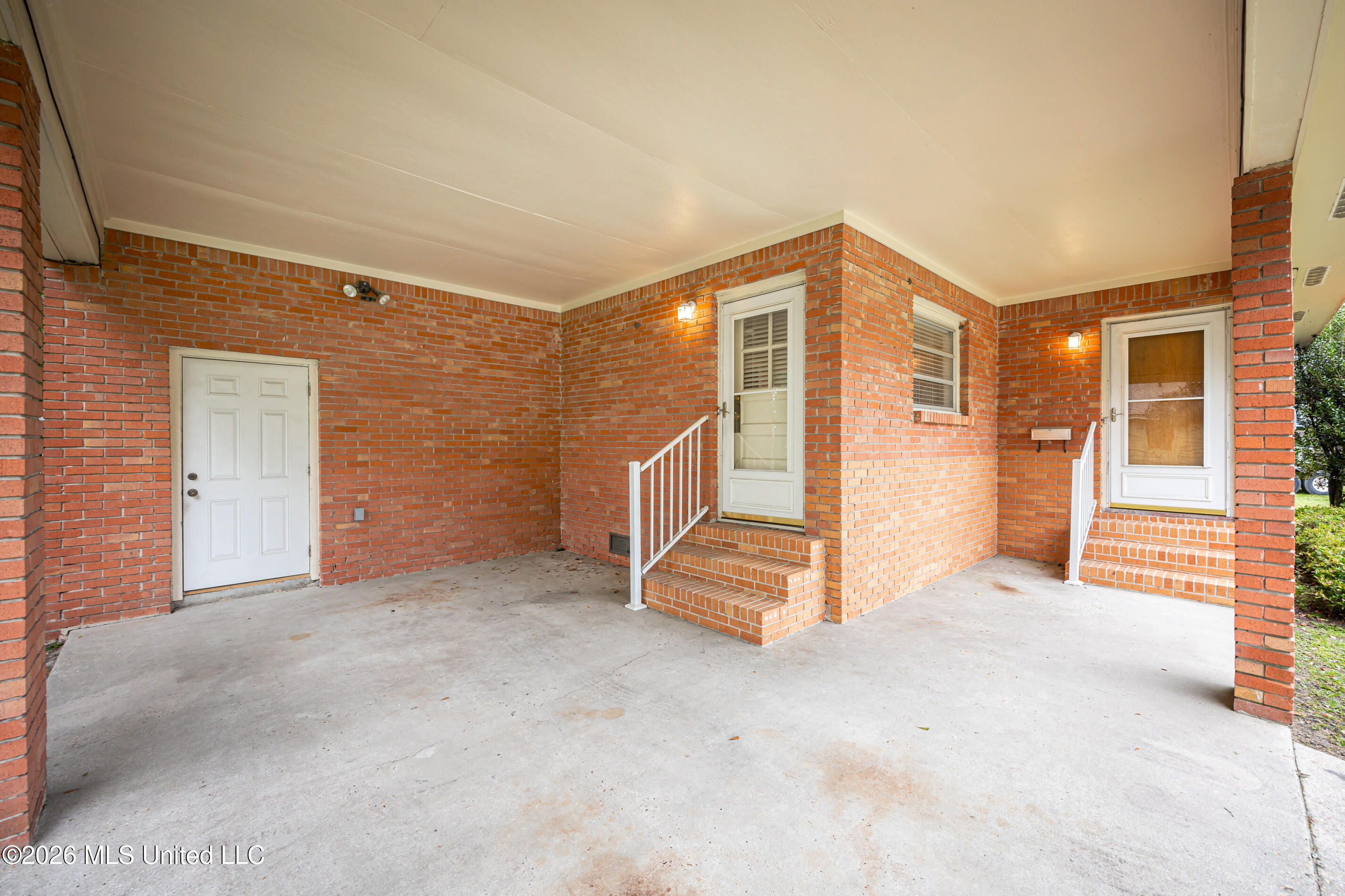 1907 9th Street Property Photo 4