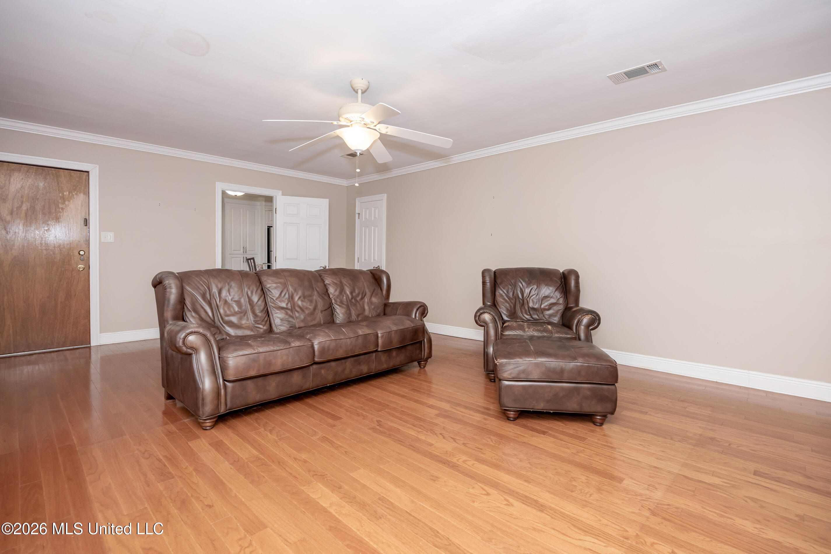 1907 9th Street Property Photo 7