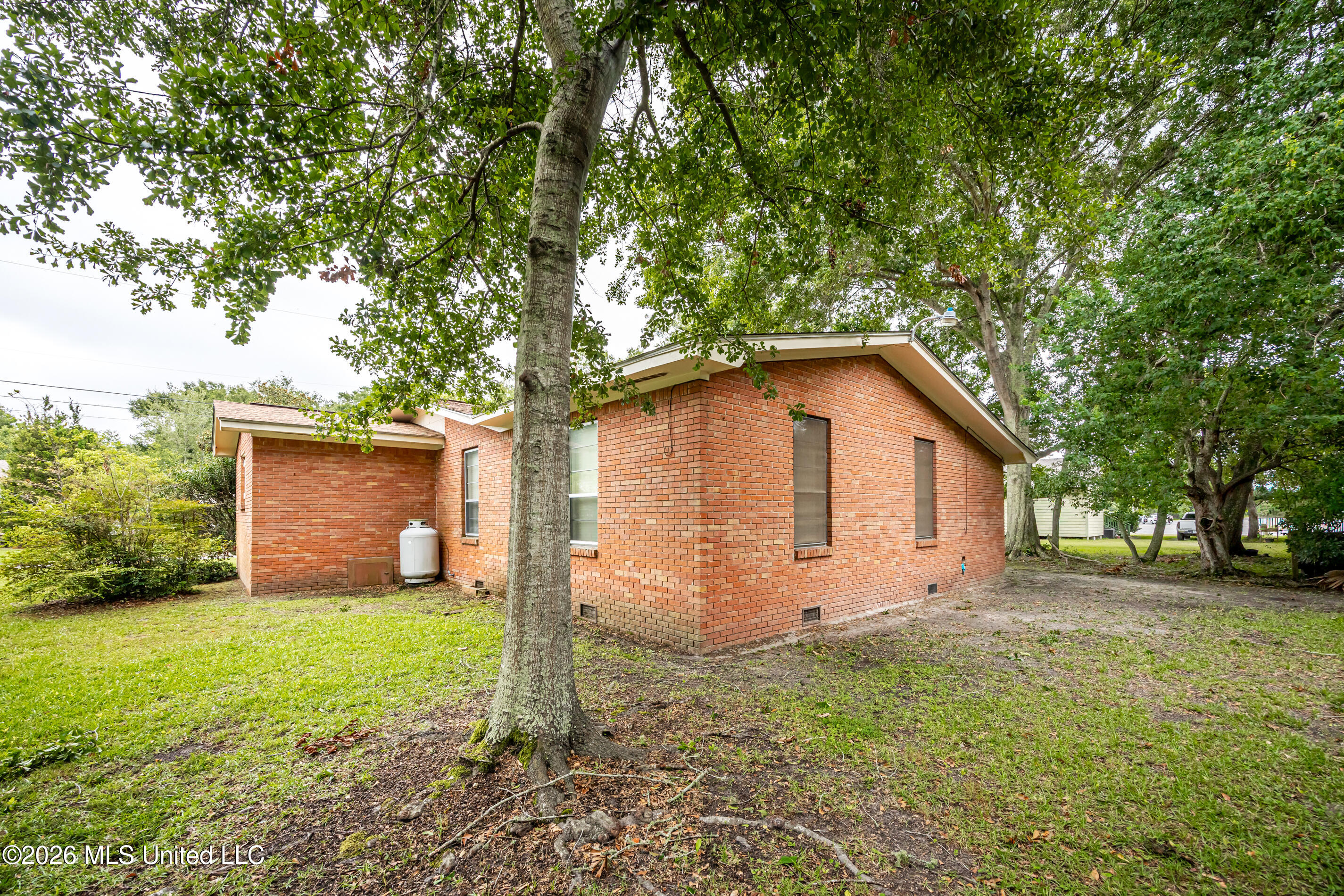 1907 9th Street Property Photo 38