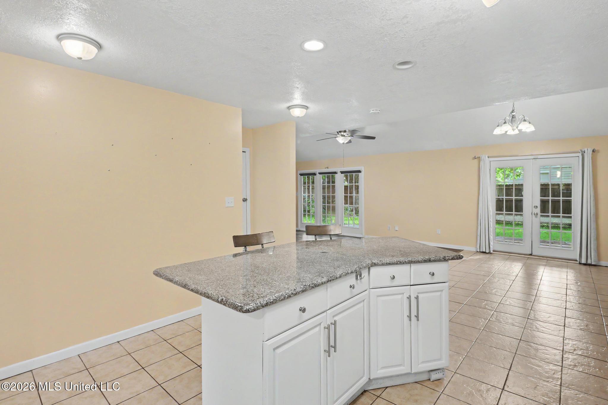 109 S Wright Avenue Property Photo 9