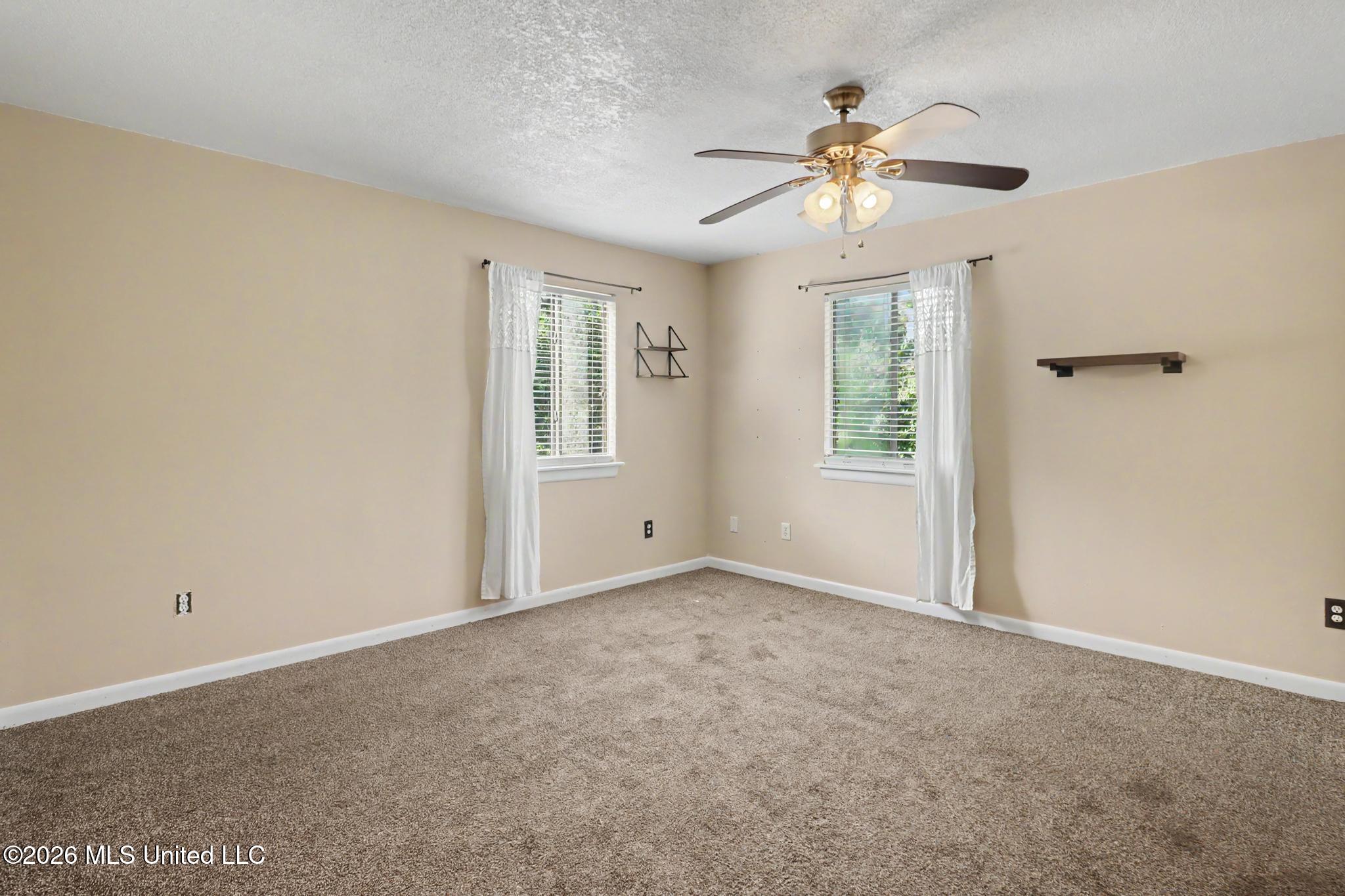 109 S Wright Avenue Property Photo 29