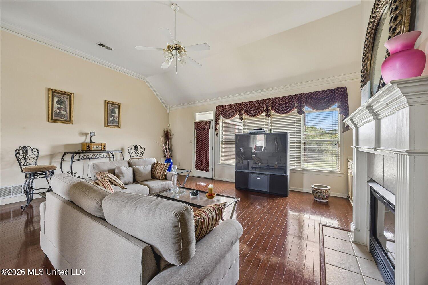 4363 Sweet Flag Loop Property Photo 11