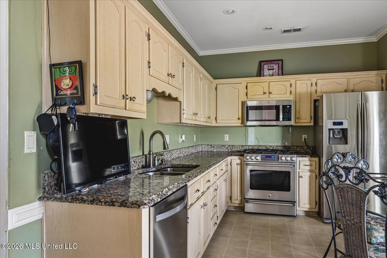 4363 Sweet Flag Loop Property Photo 12