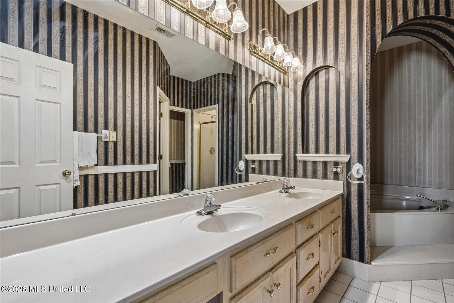 4363 Sweet Flag Loop Property Photo 18