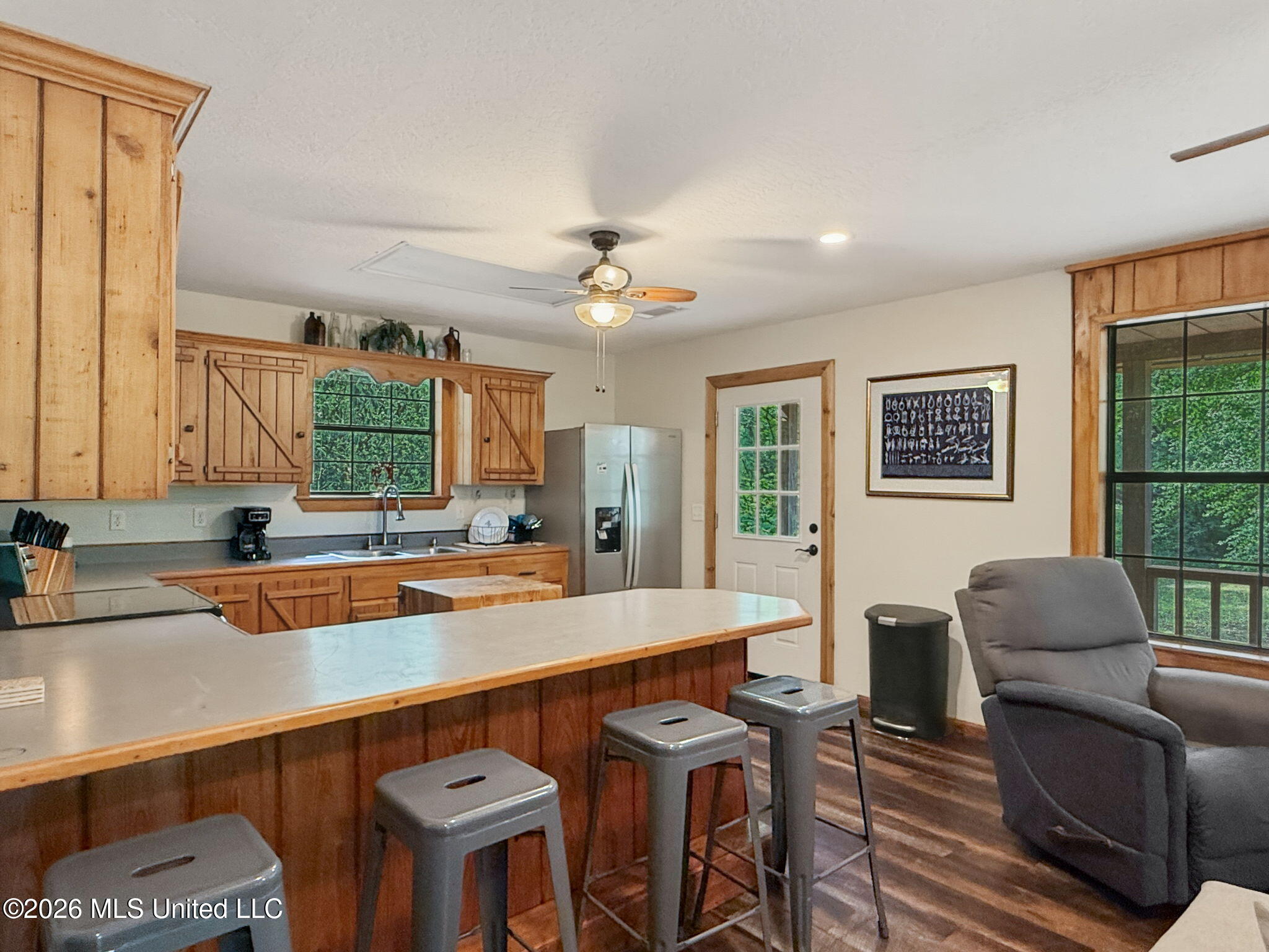 1230 Morriston Road Property Photo 11
