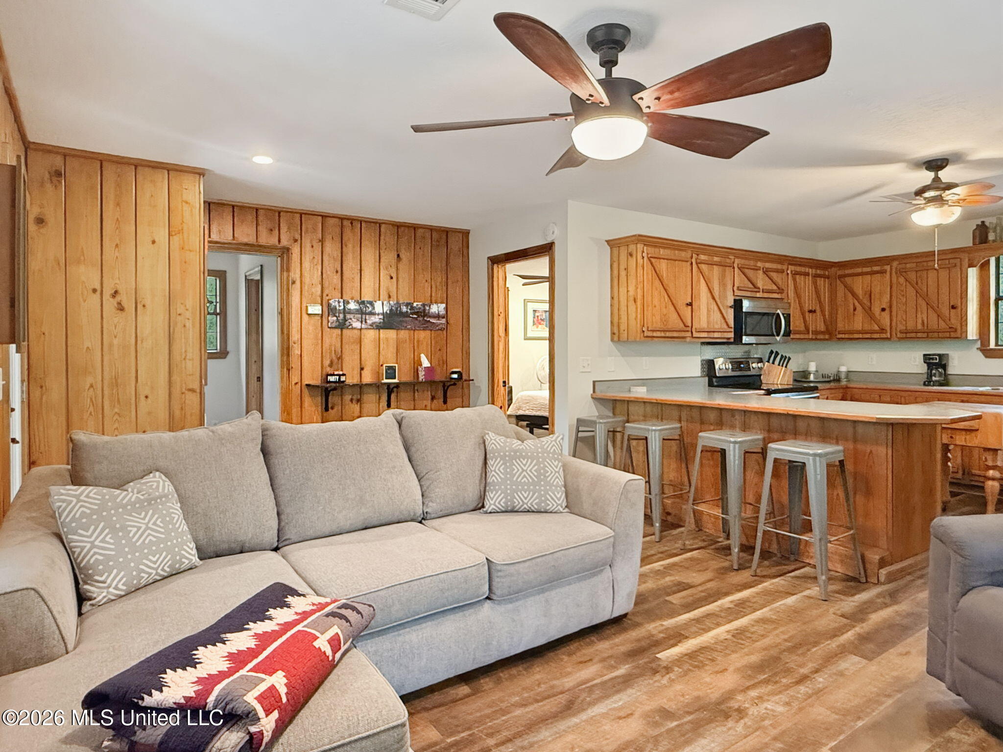 1230 Morriston Road Property Photo 14