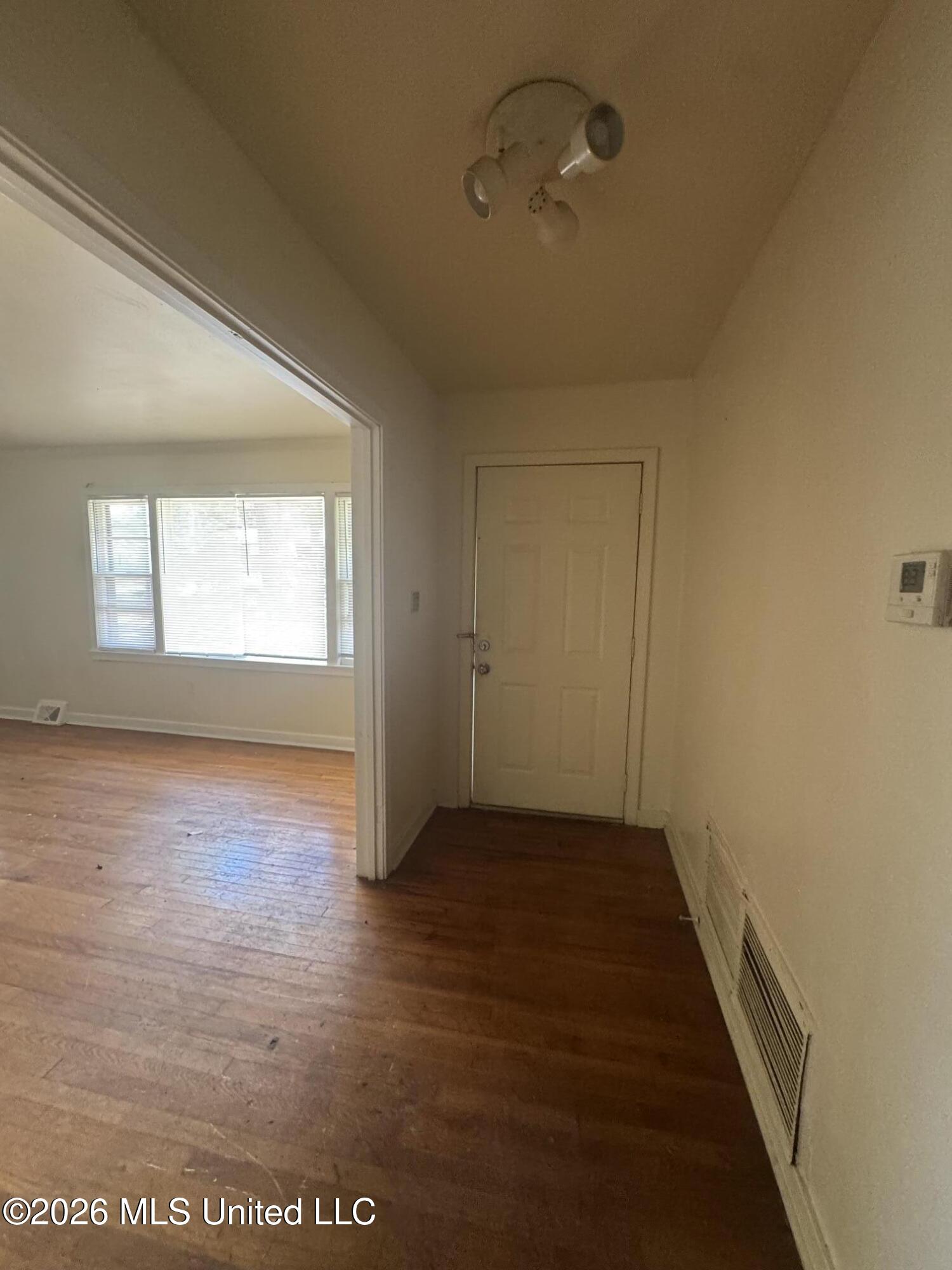 245 Shady Circle Property Photo 3