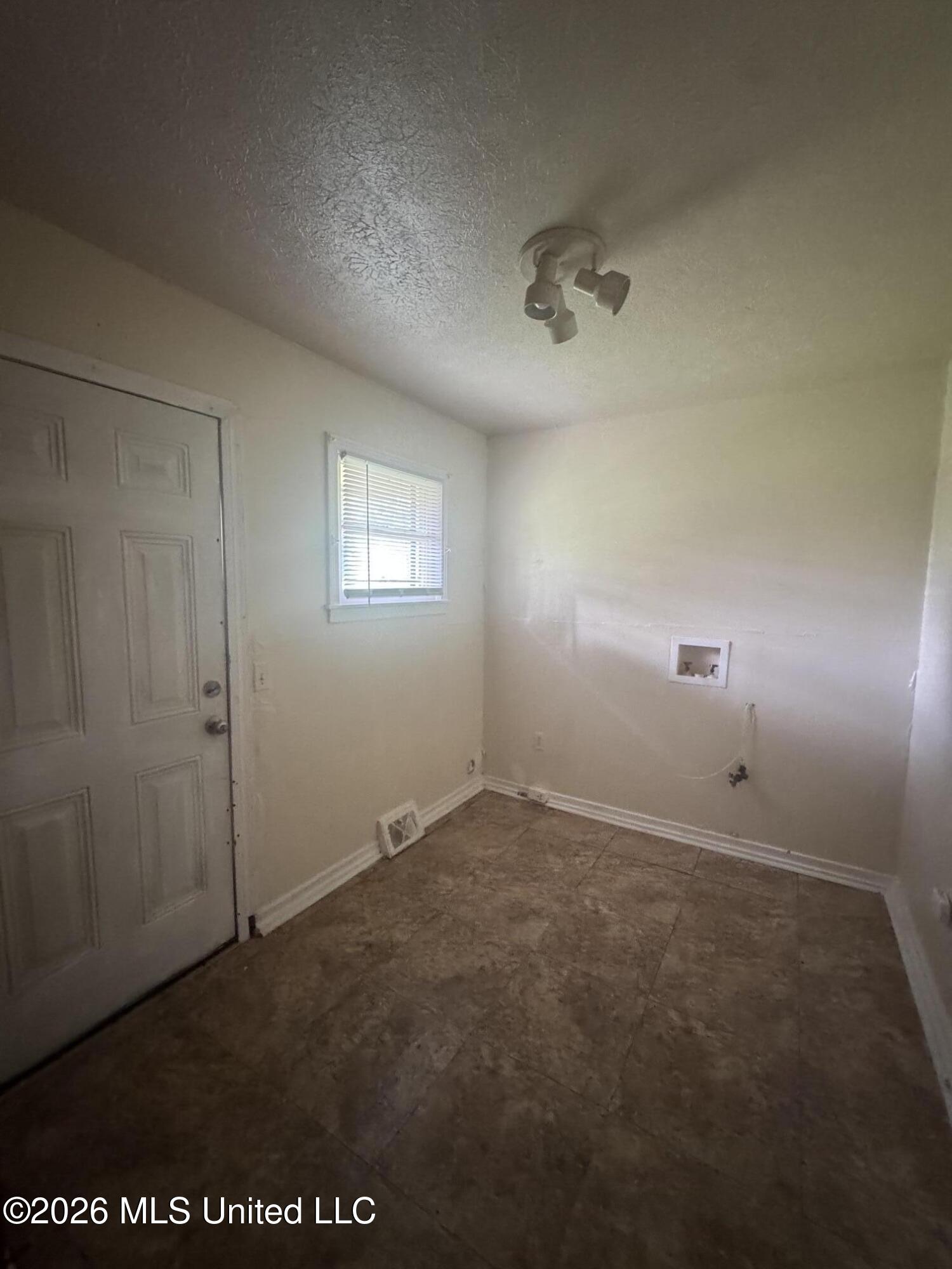 245 Shady Circle Property Photo 10