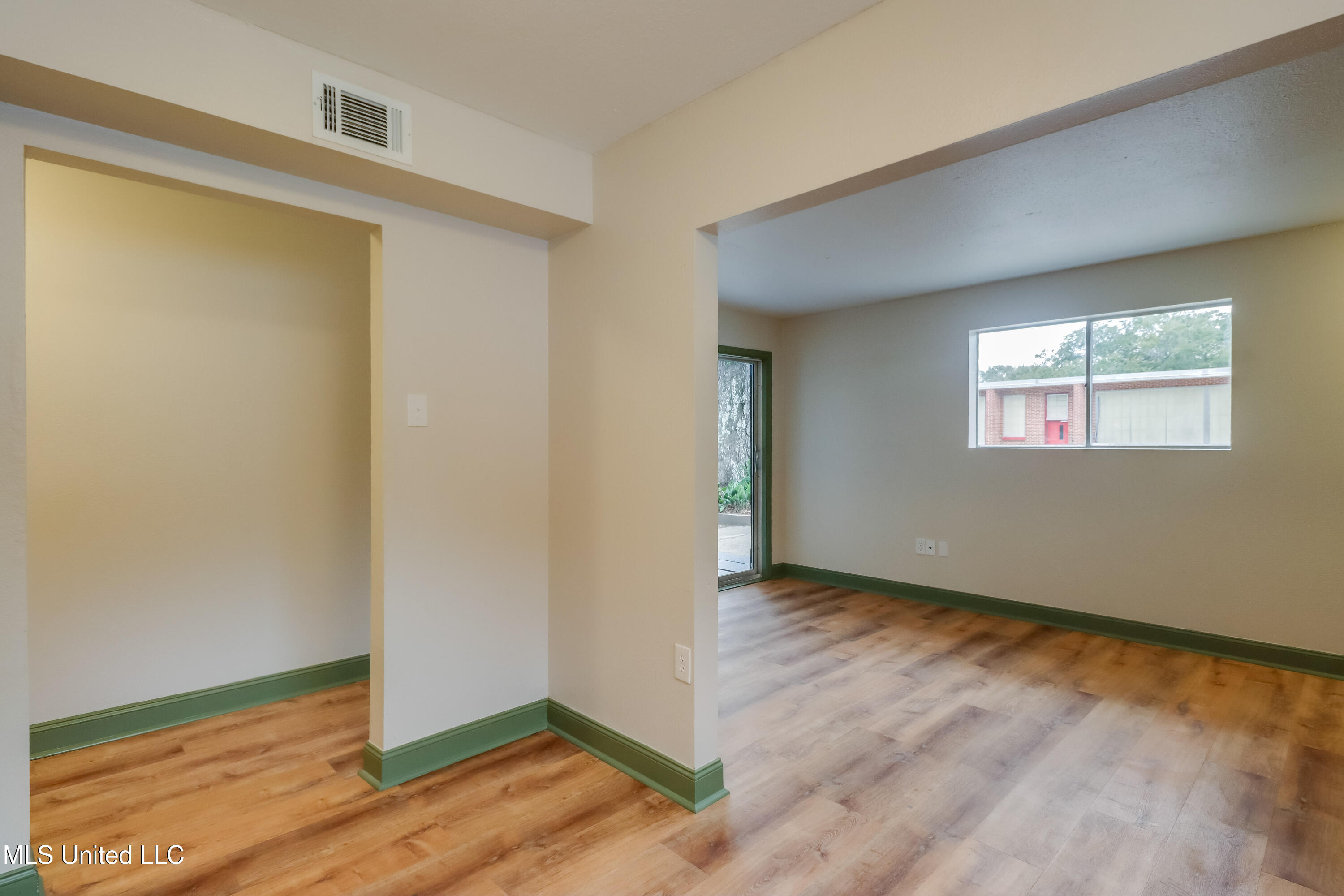 150 Pat Harrison Street Property Photo 6