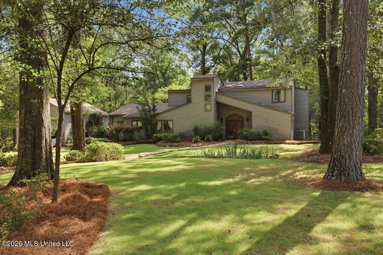13 Montgomery Lane Property Photo 11