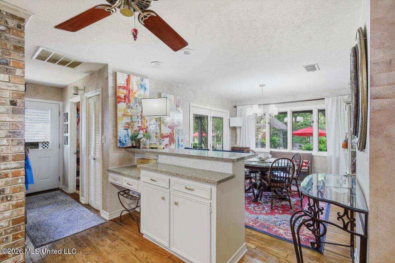 13 Montgomery Lane Property Photo 26