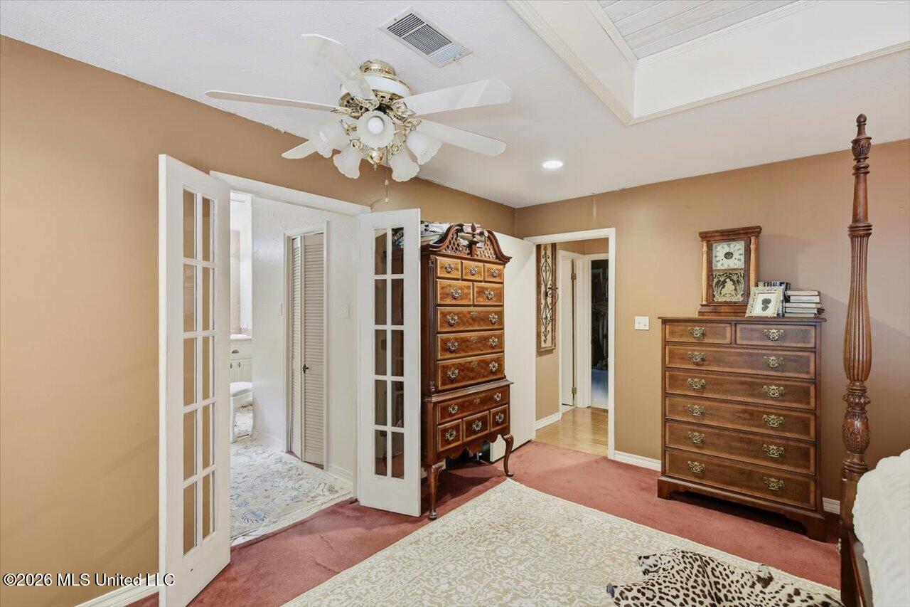 13 Montgomery Lane Property Photo 36