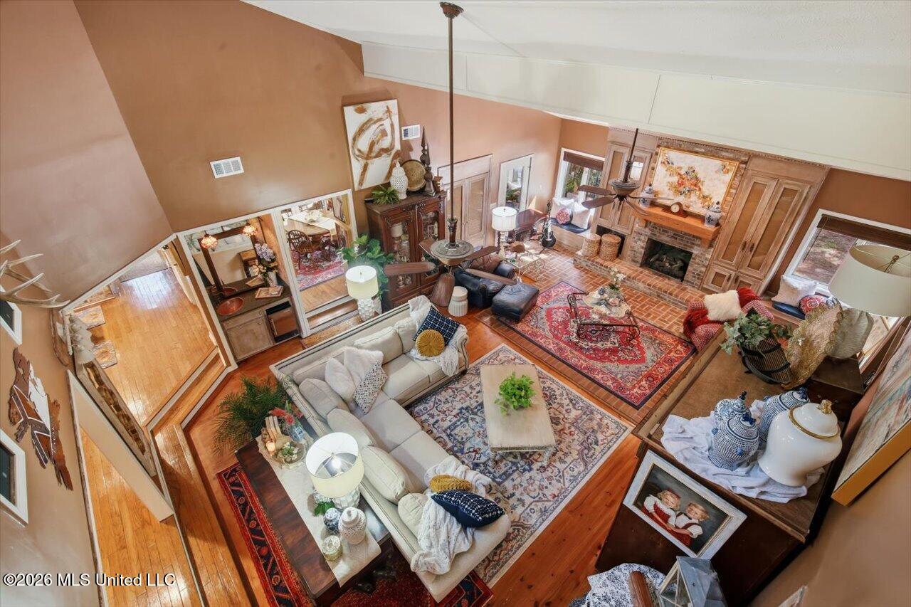 13 Montgomery Lane Property Photo 41