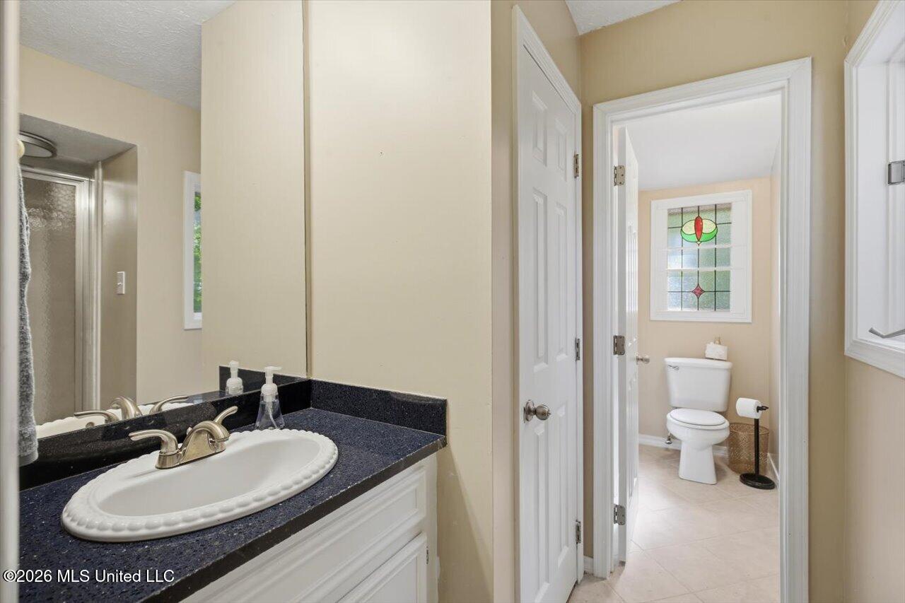 13 Montgomery Lane Property Photo 46