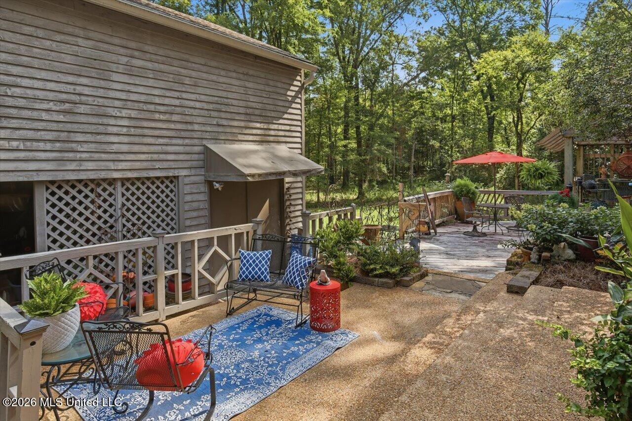 13 Montgomery Lane Property Photo 50