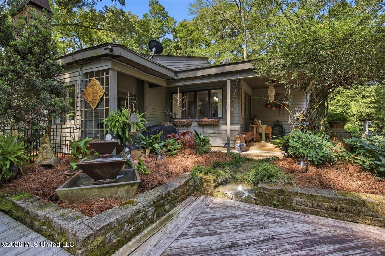 13 Montgomery Lane Property Photo 54