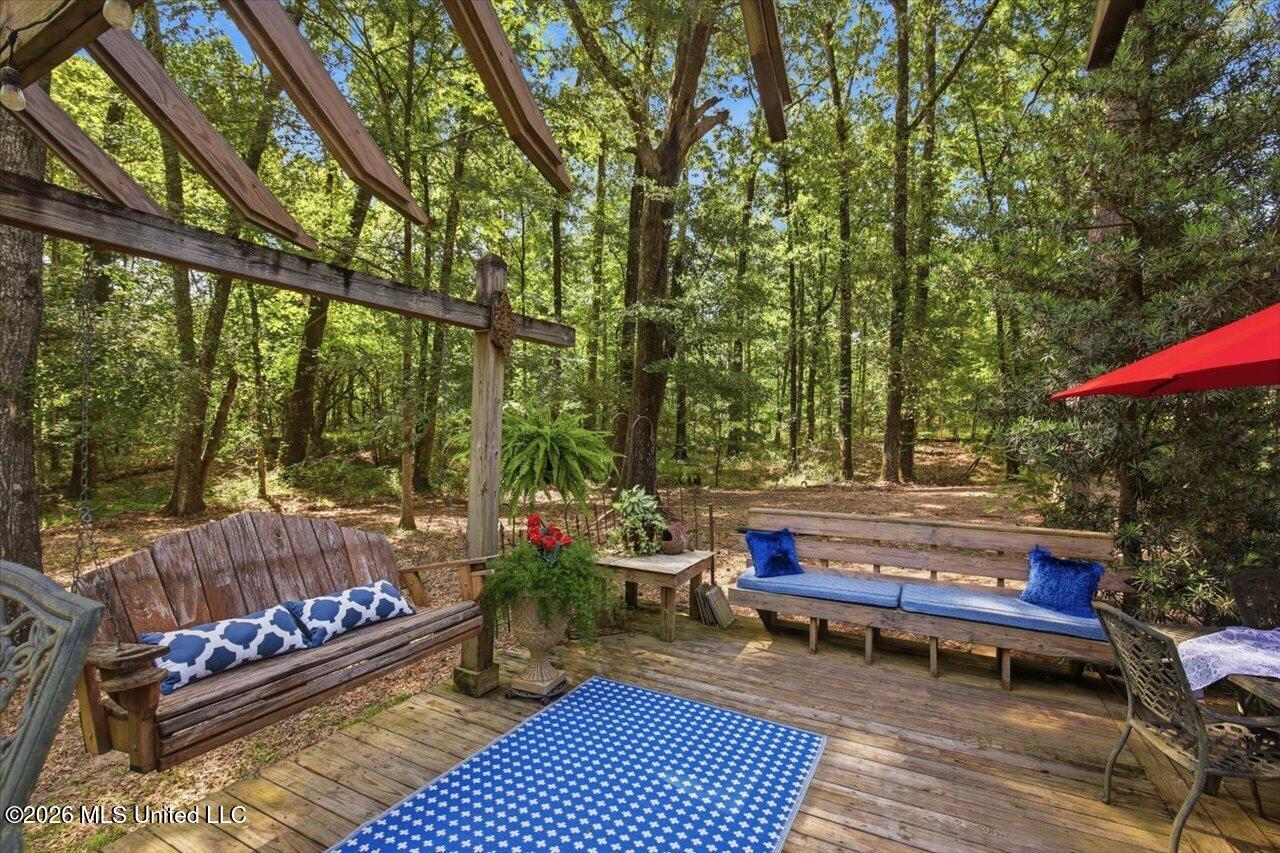 13 Montgomery Lane Property Photo 56
