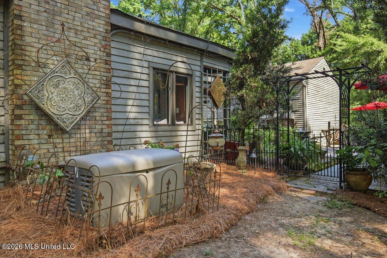 13 Montgomery Lane Property Photo 58