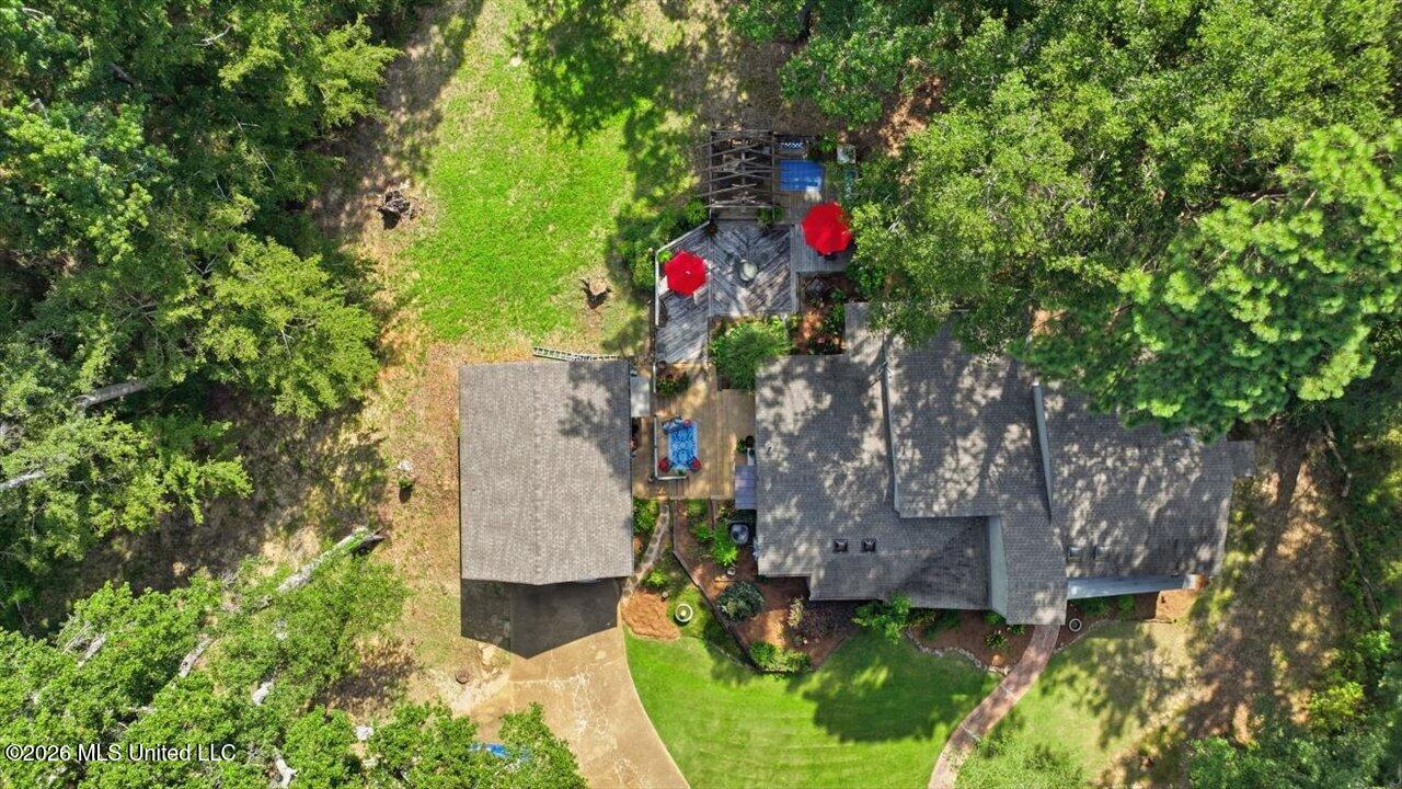 13 Montgomery Lane Property Photo 79