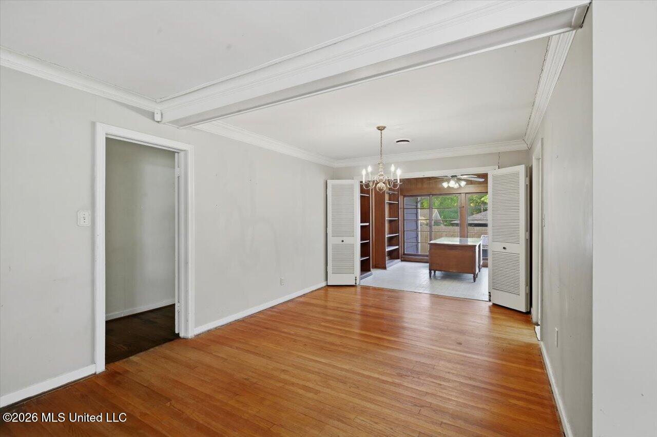 1037 Cedar Hill Drive Property Photo 8
