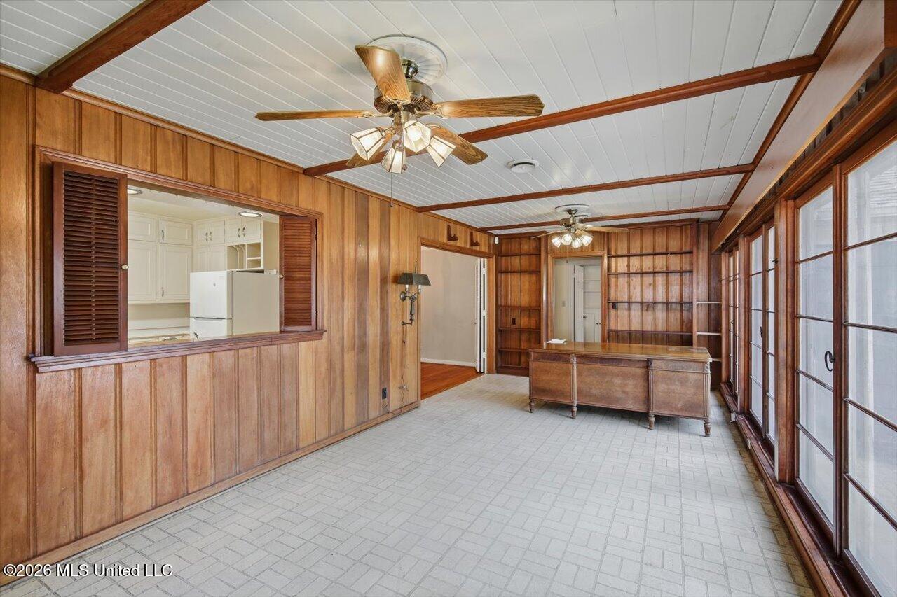 1037 Cedar Hill Drive Property Photo 14