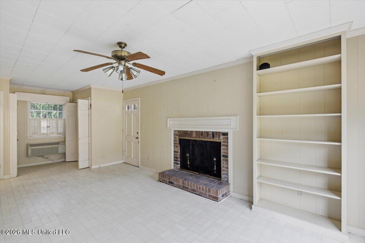 1037 Cedar Hill Drive Property Photo 16