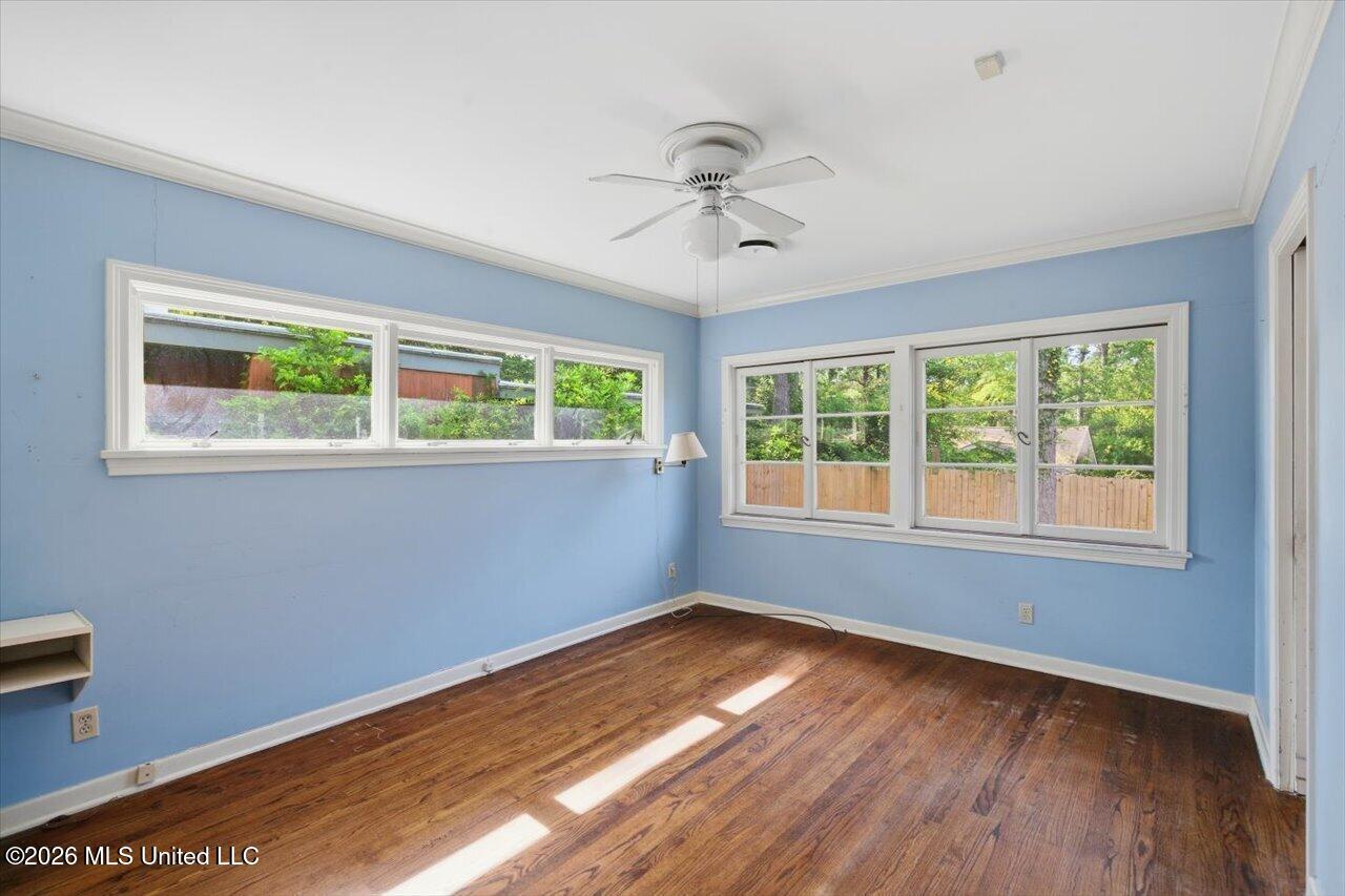 1037 Cedar Hill Drive Property Photo 18