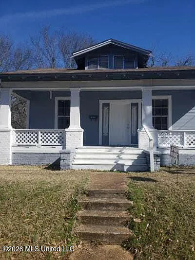 309 Oak Street Property Photo 5