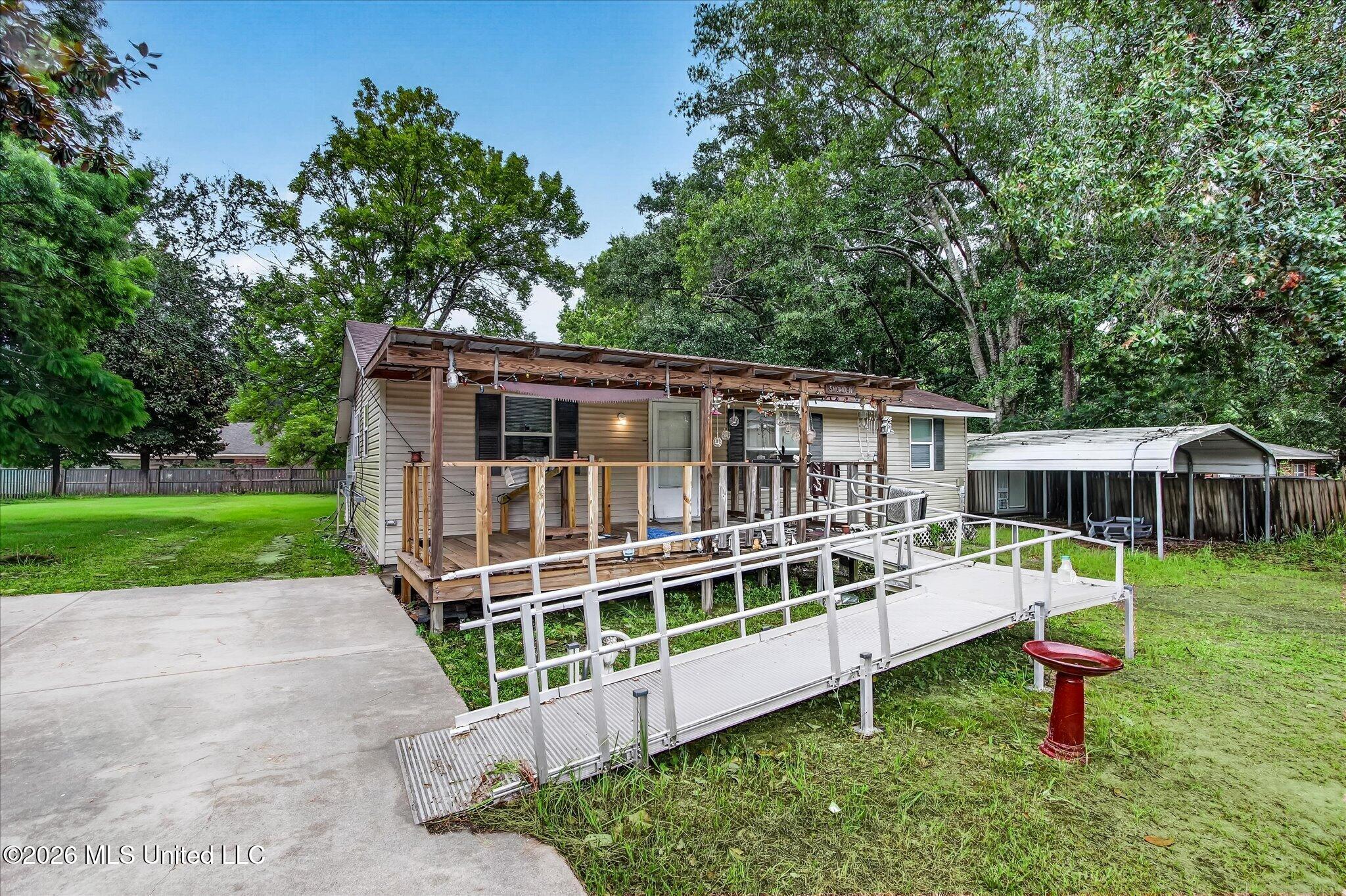 16080 Crestview Drive Property Photo 7
