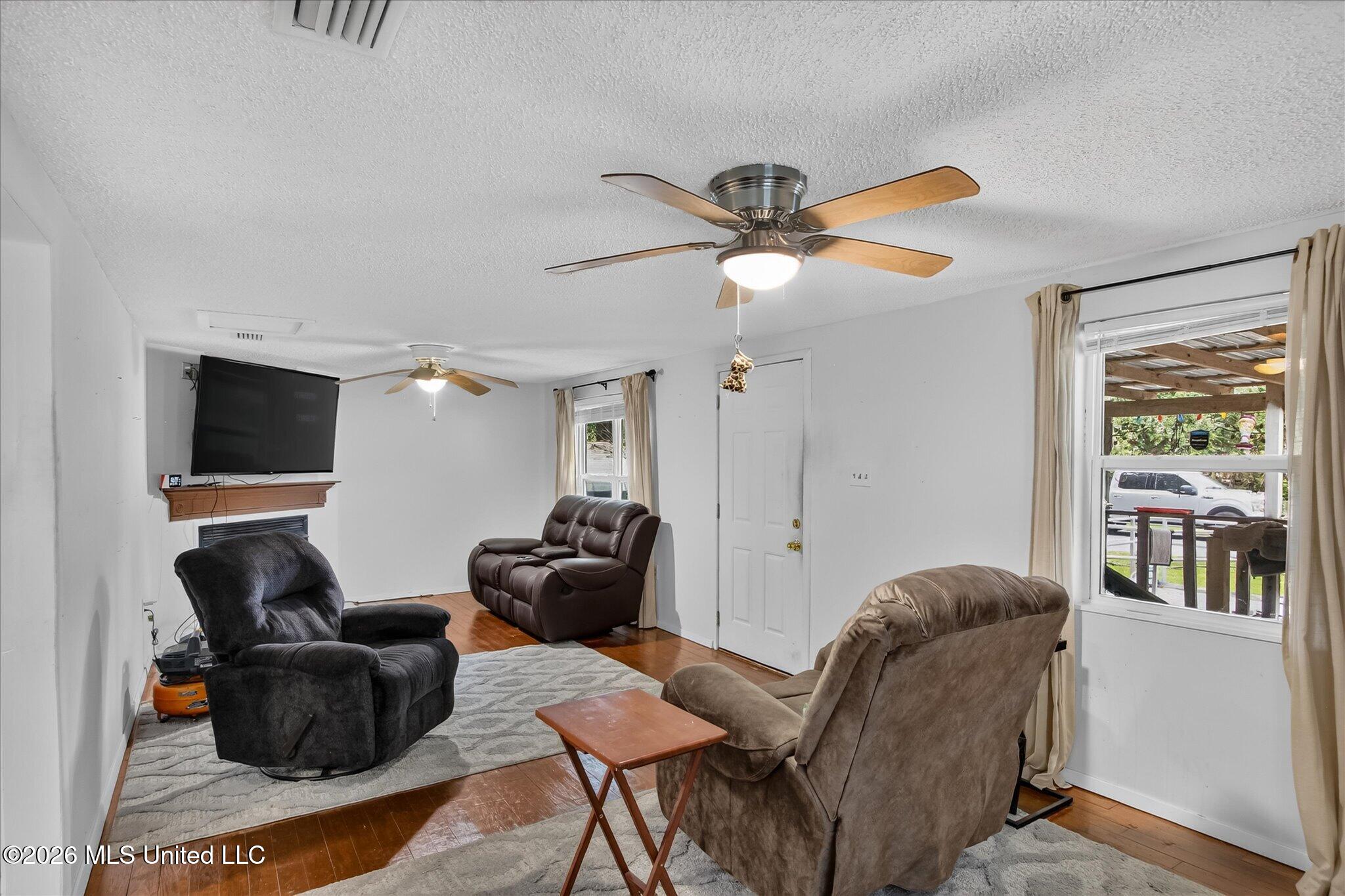 16080 Crestview Drive Property Photo 15