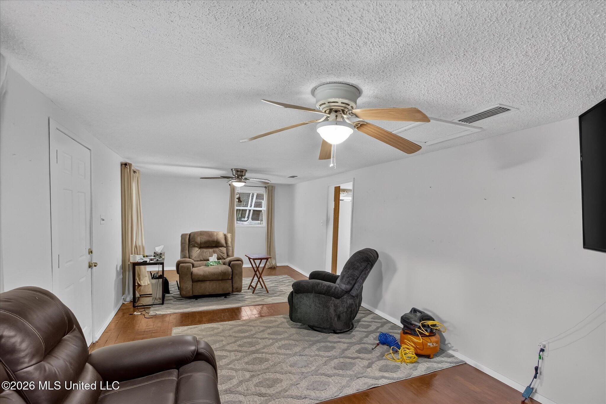 16080 Crestview Drive Property Photo 19