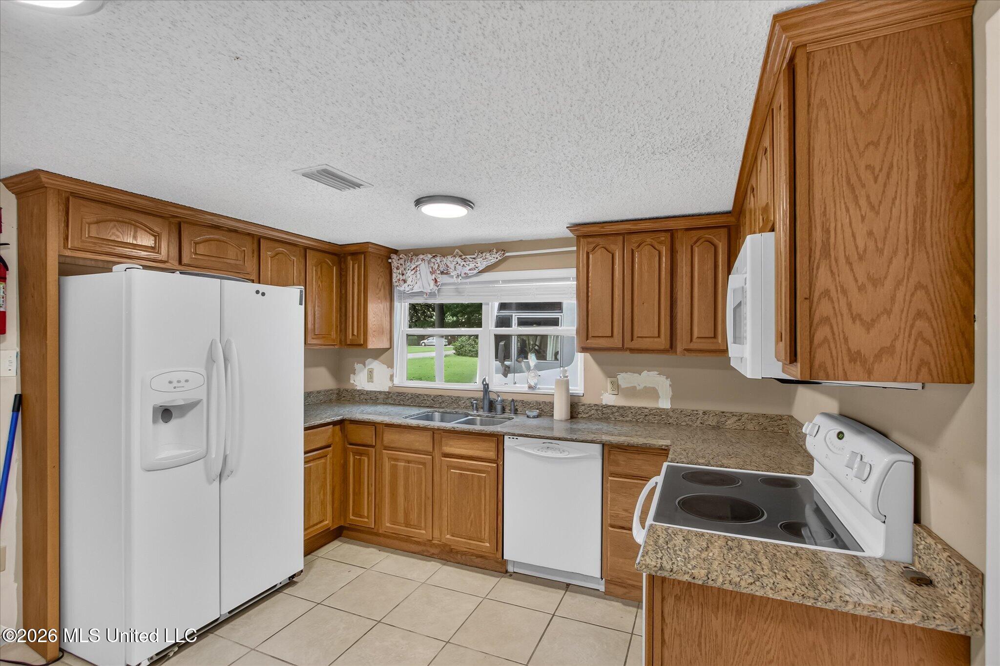 16080 Crestview Drive Property Photo 22