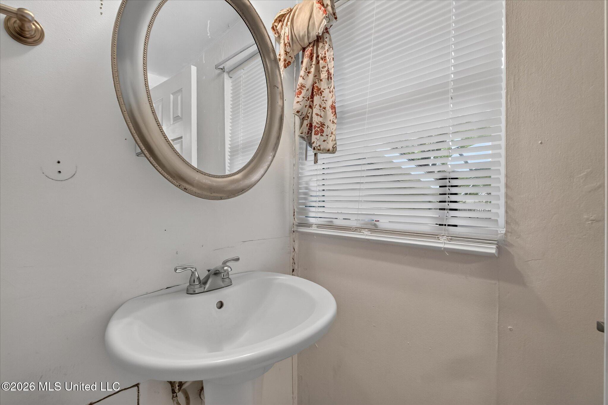 16080 Crestview Drive Property Photo 34