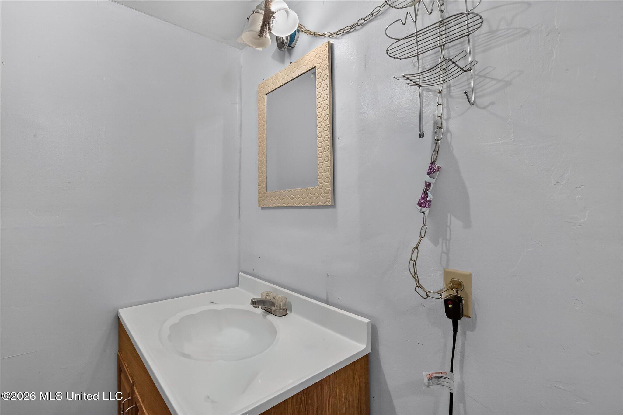 16080 Crestview Drive Property Photo 38