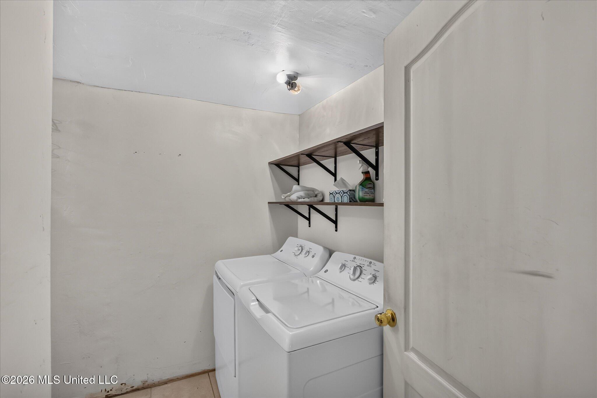 16080 Crestview Drive Property Photo 40