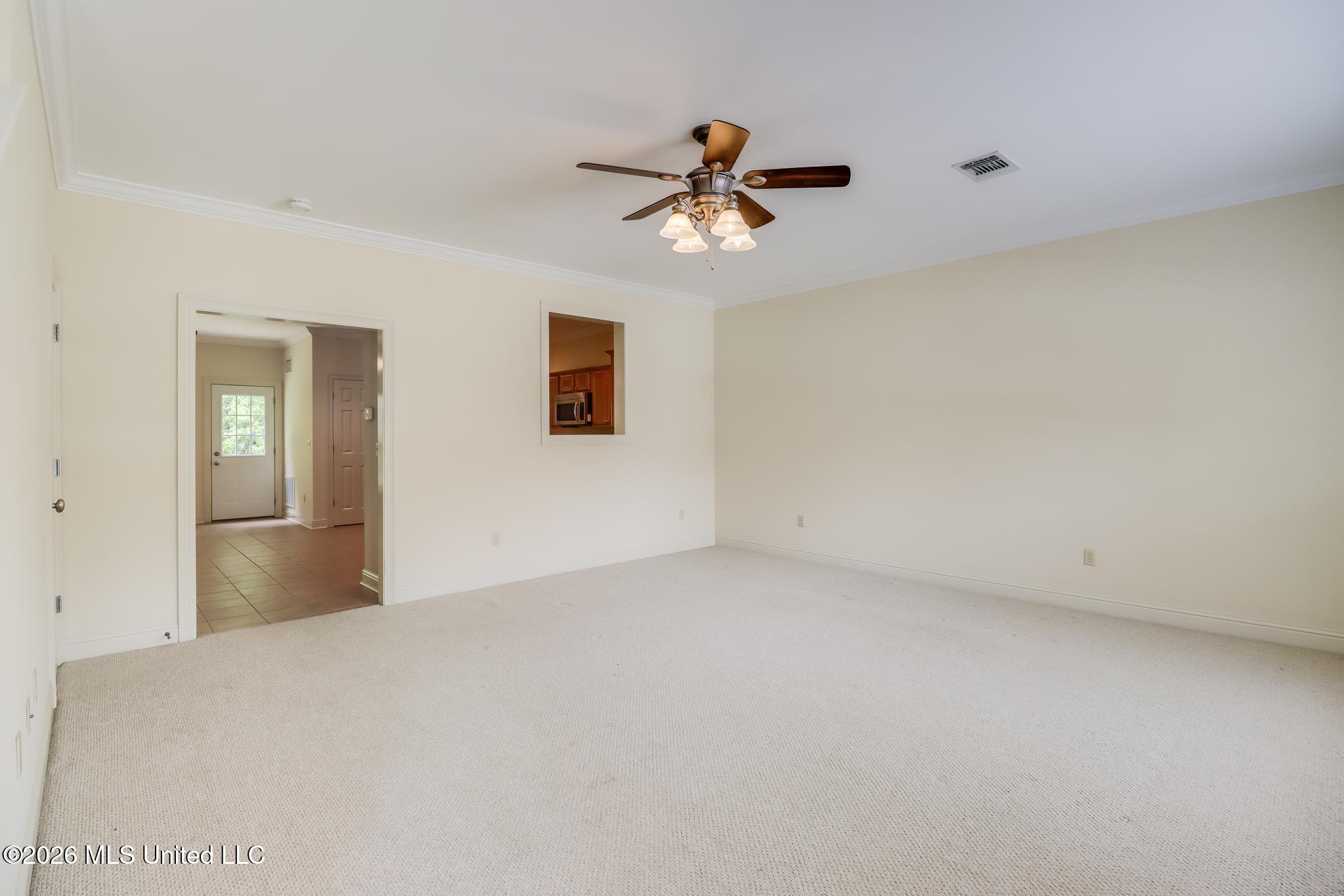 940 Jefferson Drive Property Photo 3