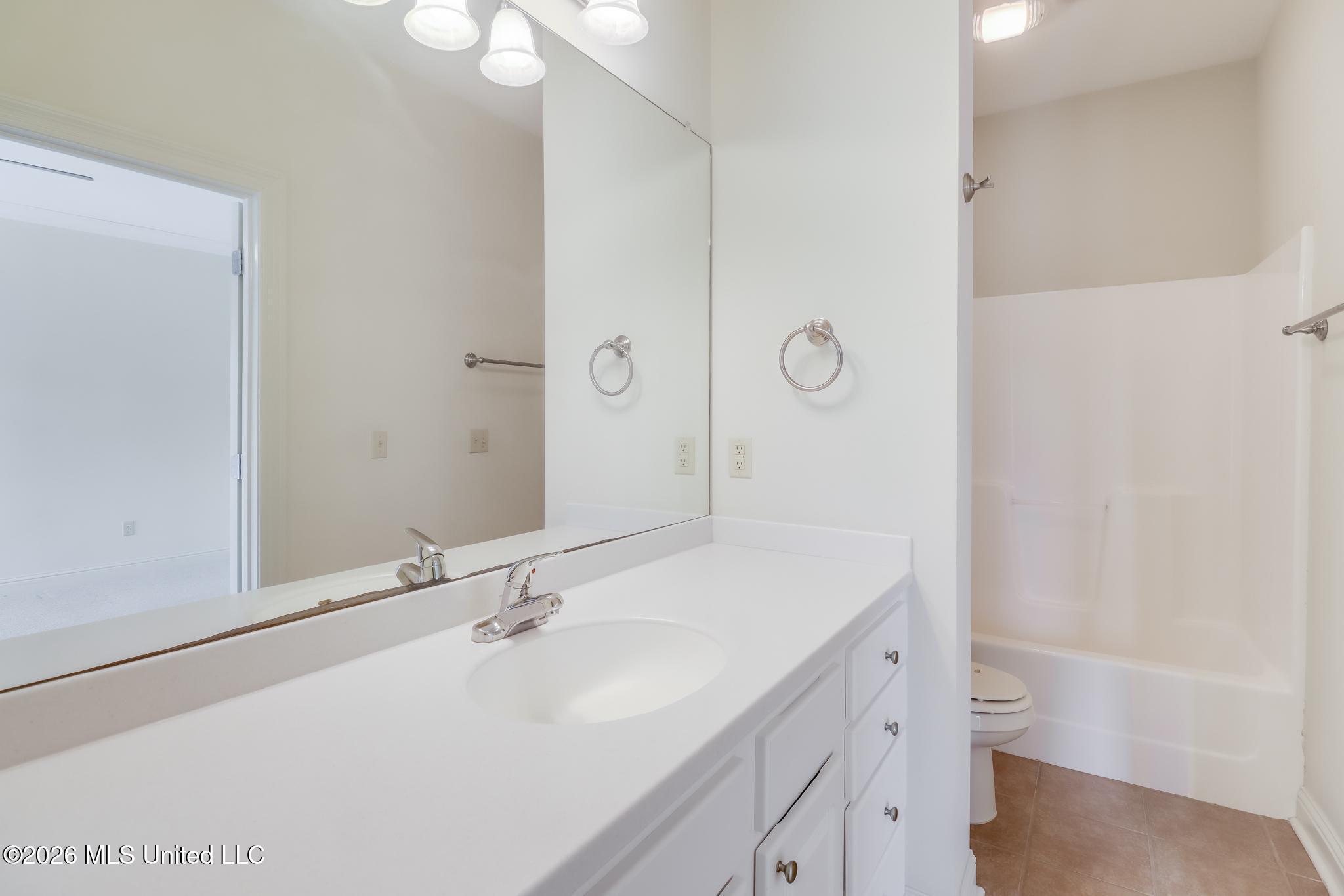 940 Jefferson Drive Property Photo 18