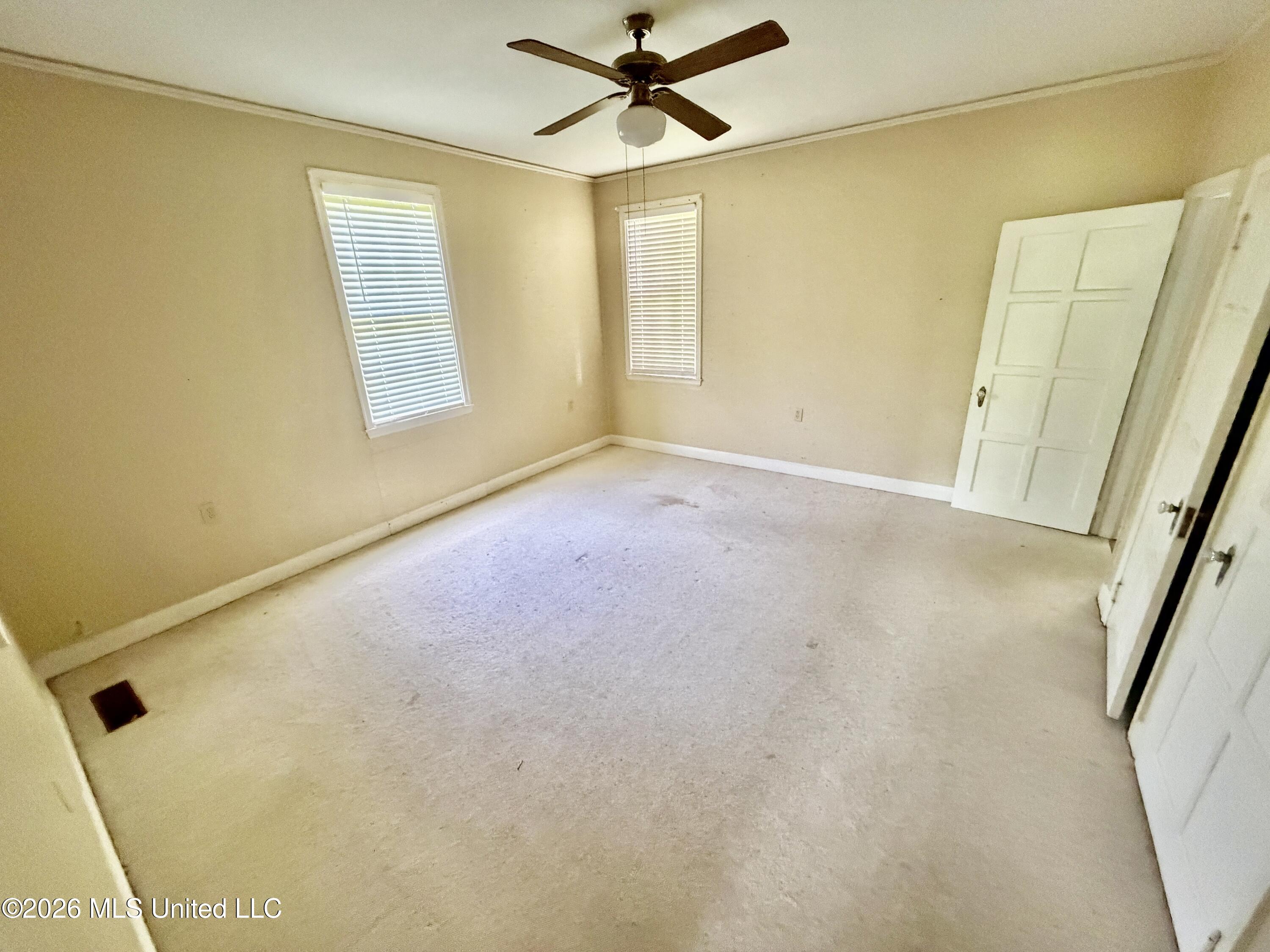 822 Oakhurst Avenue Property Photo 10