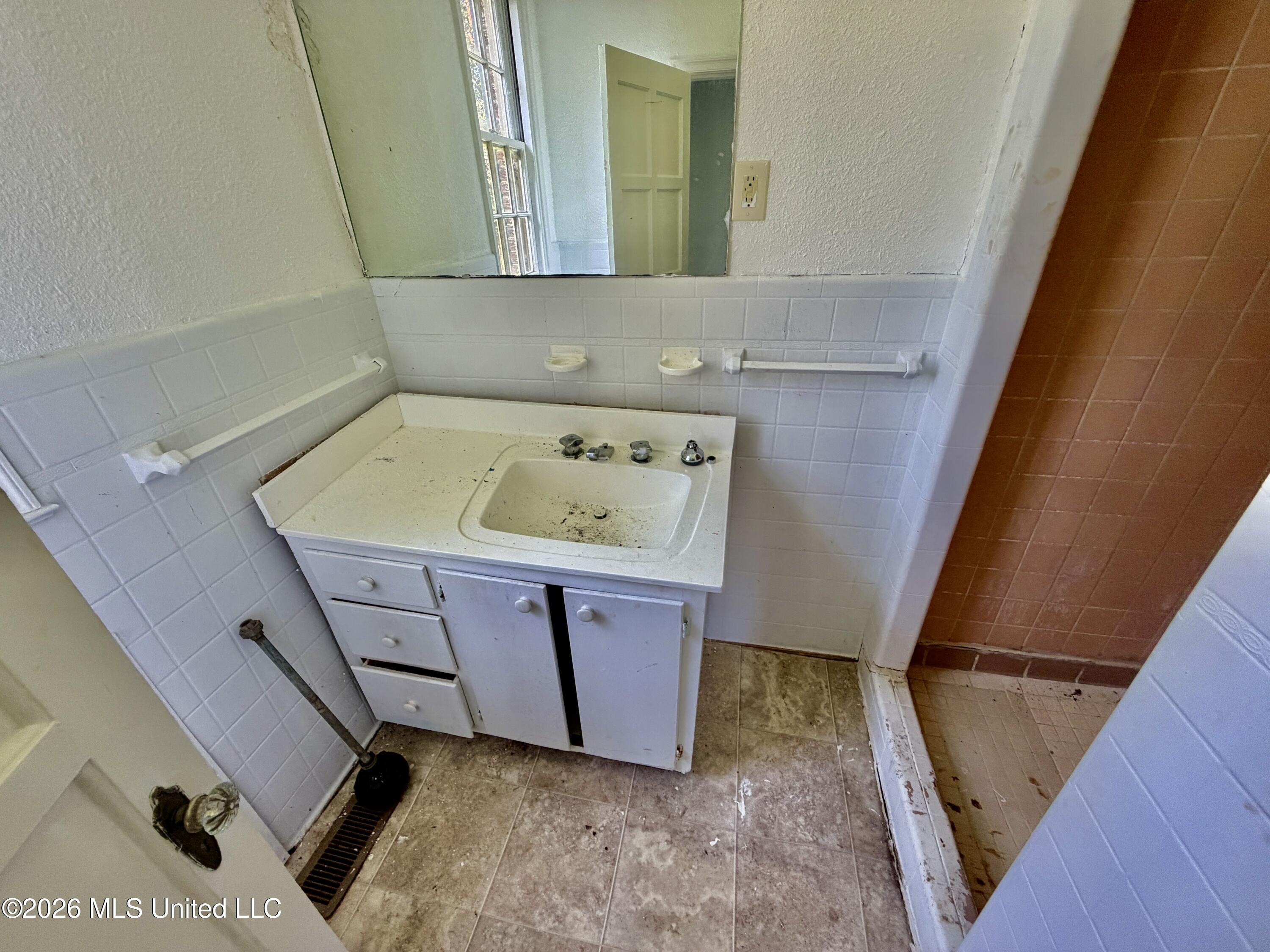 822 Oakhurst Avenue Property Photo 13
