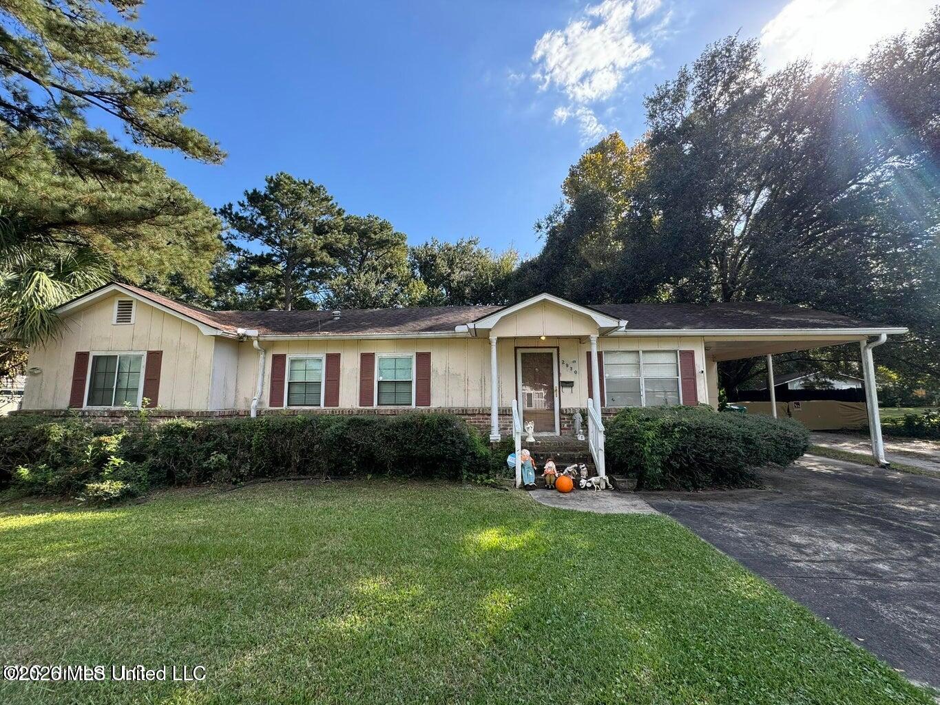 2930 Dantzler Street Property Photo 2