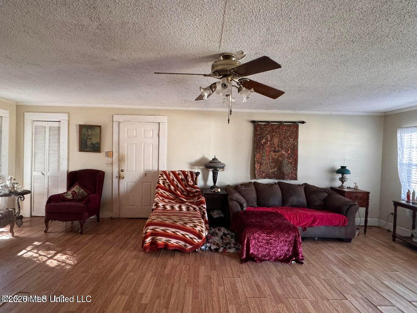 2930 Dantzler Street Property Photo 5