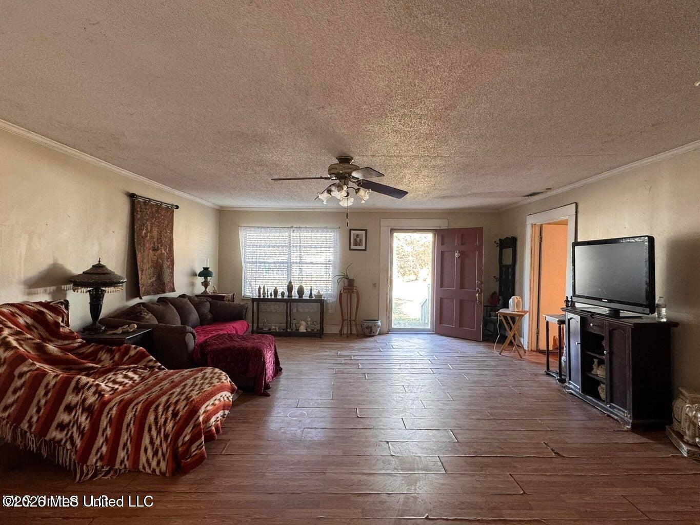 2930 Dantzler Street Property Photo 8