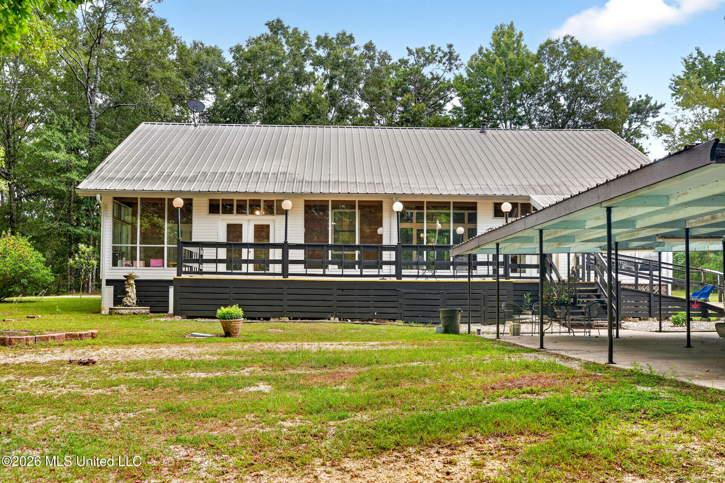 61 Pinetucky Road Property Photo 4