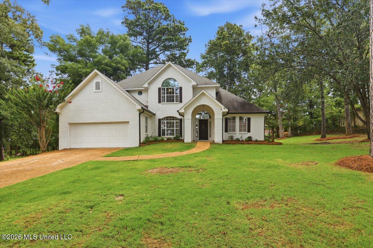 346 Woodlands Drive Property Photo 1