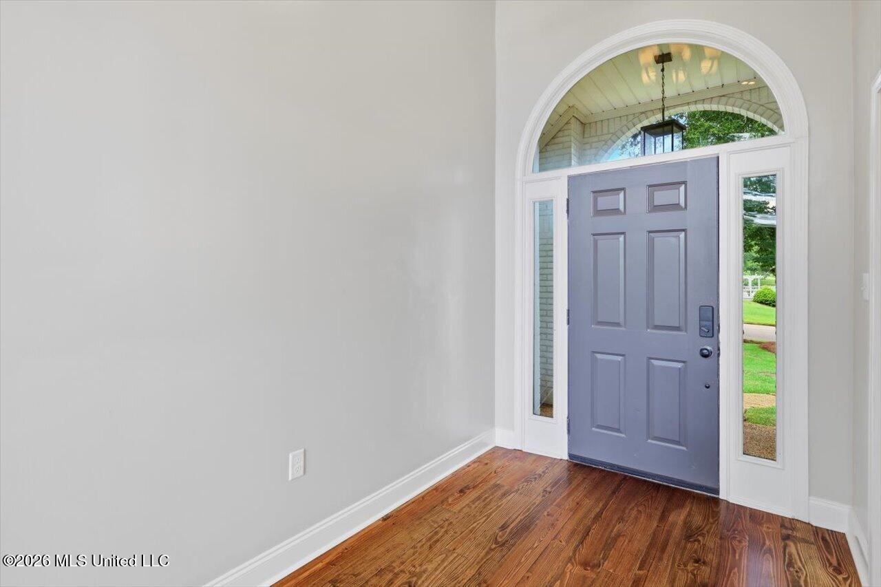 346 Woodlands Drive Property Photo 5