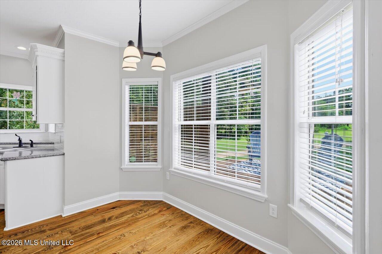 346 Woodlands Drive Property Photo 14