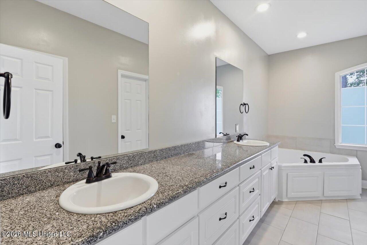 346 Woodlands Drive Property Photo 21
