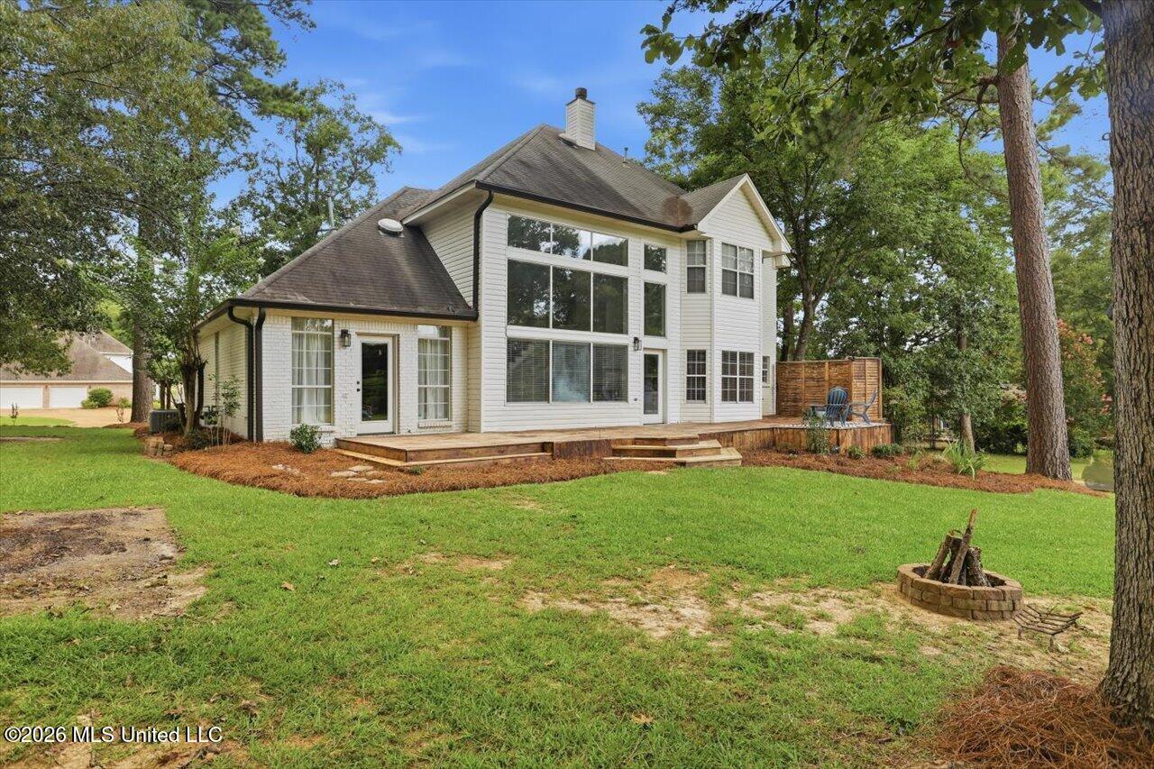 346 Woodlands Drive Property Photo 33