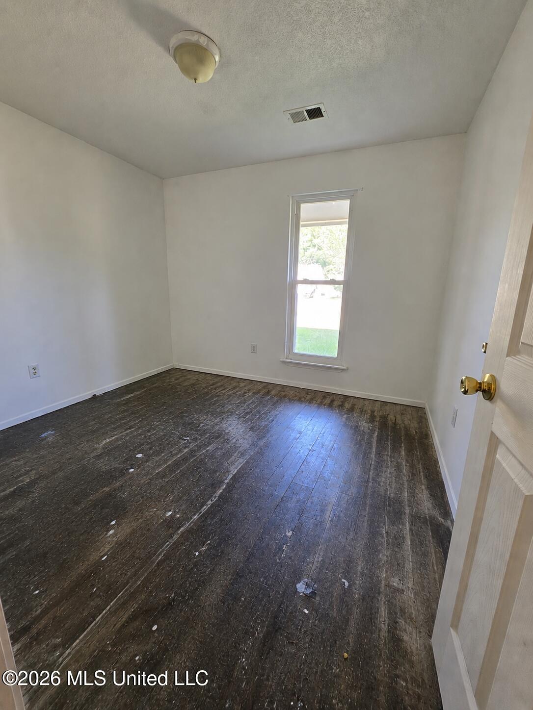 114 Apple Drive Property Photo 6