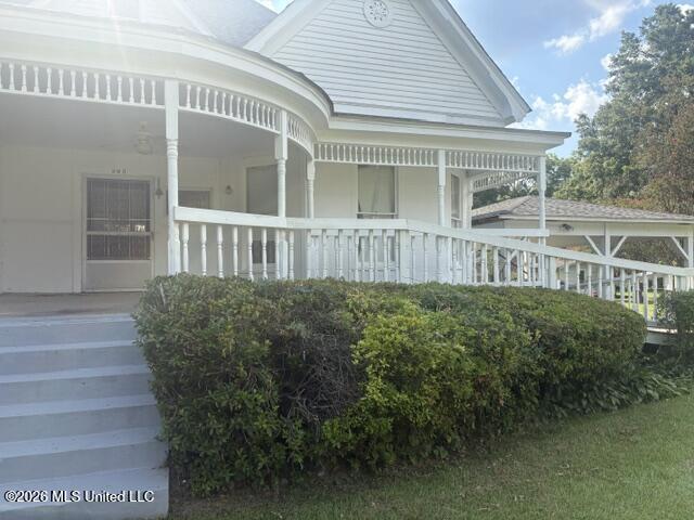 203 S Binford Avenue Property Photo 8
